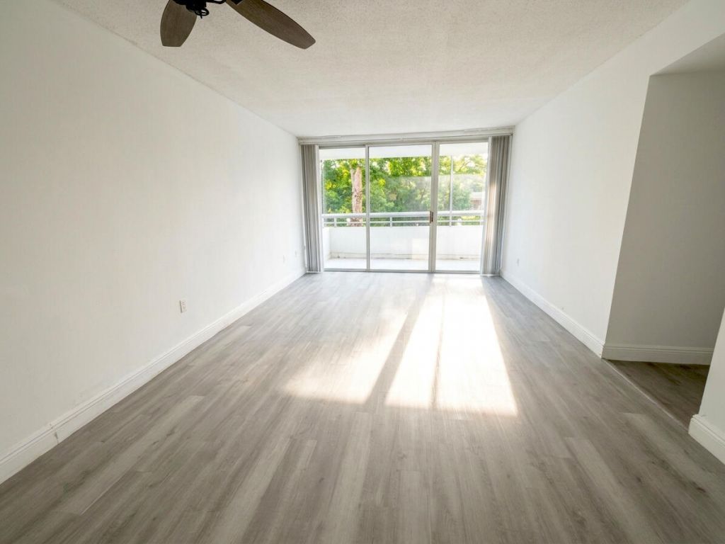 1080 94th Street, Unit 103, Bay Harbor Islands, FL 33154 Photo