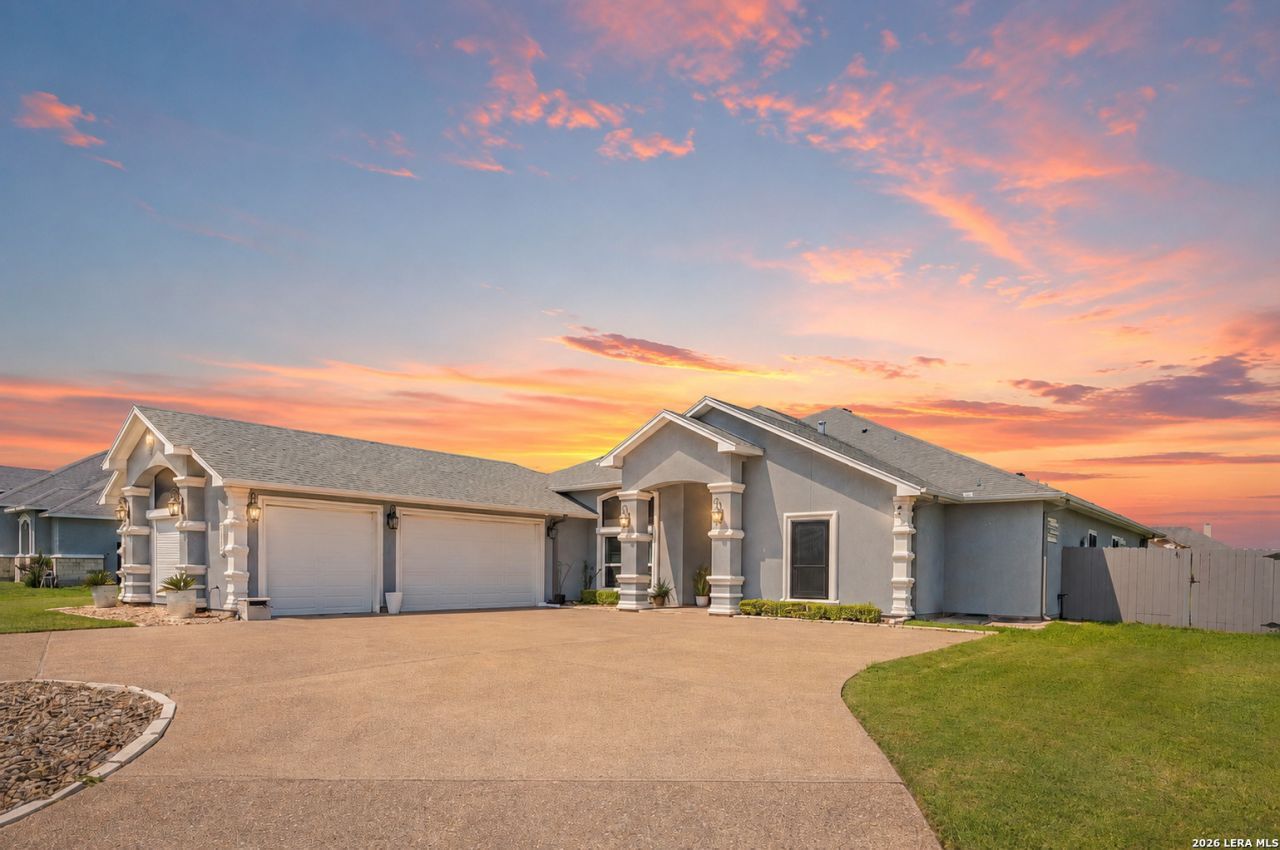 2126 Shadi St, Corpus Christi, TX 78418 Main Photo