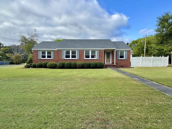 301 14th St, Sheffield, AL 35660