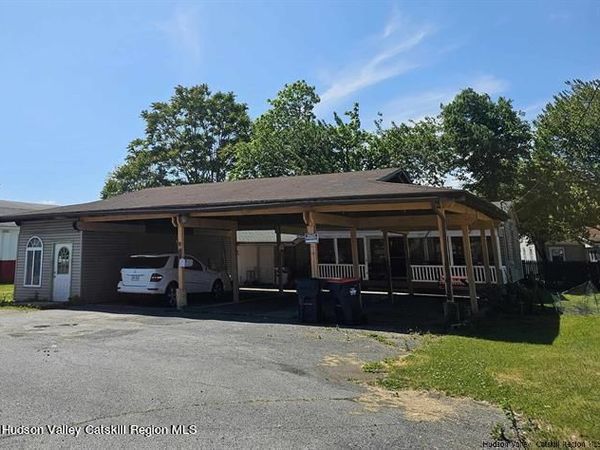771 Ulster Ave. Avenue, Unit 3, Kingston, NY 12401