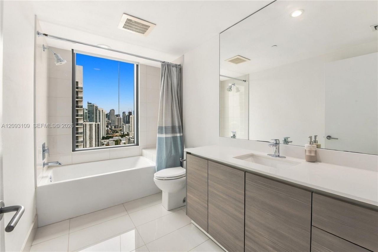 460 NE 28th St, Unit 3308, Miami, FL 33137 Photo