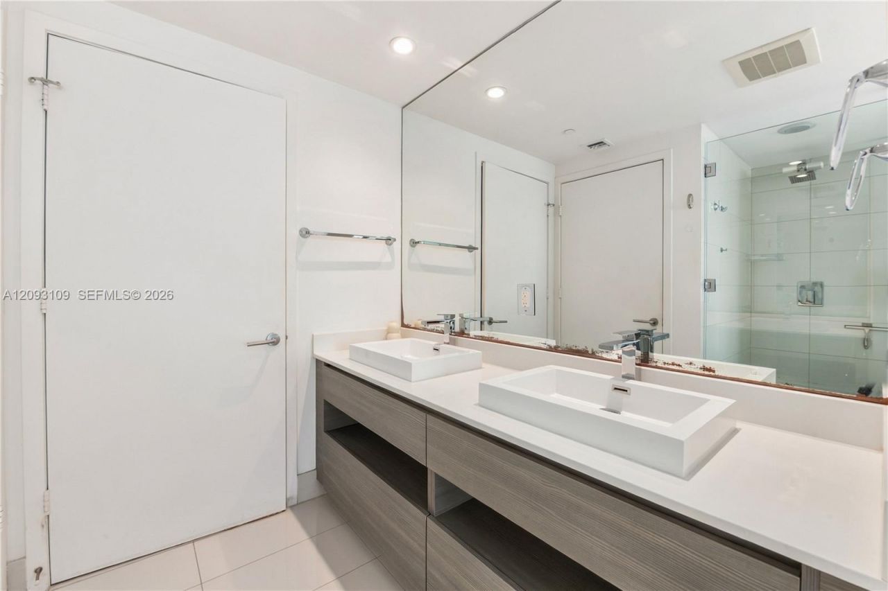 460 NE 28th St, Unit 3308, Miami, FL 33137 Photo