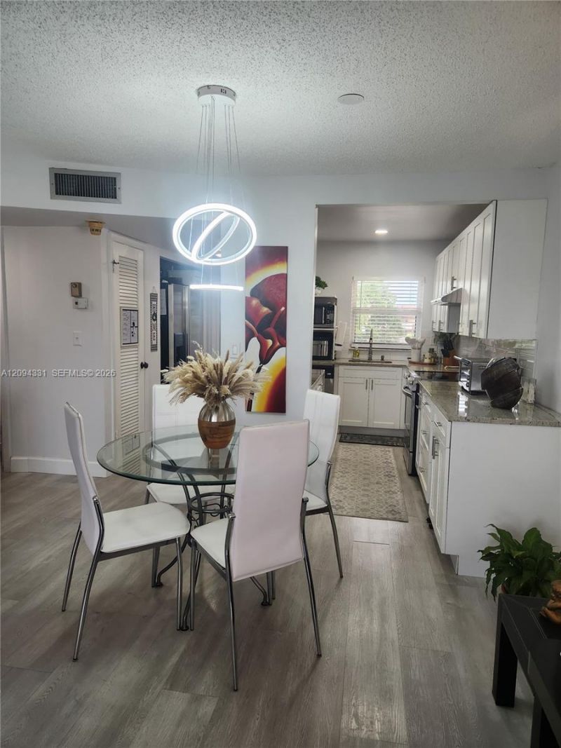 8891 Sunrise Lakes Blvd , Unit 302, Sunrise, FL 33322 Photo