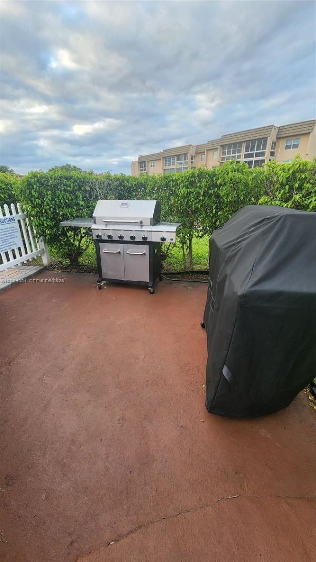 8891 Sunrise Lakes Blvd , Unit 302, Sunrise, FL 33322 Photo