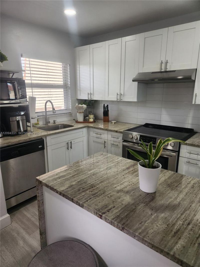 8891 Sunrise Lakes Blvd , Unit 302, Sunrise, FL 33322 Photo