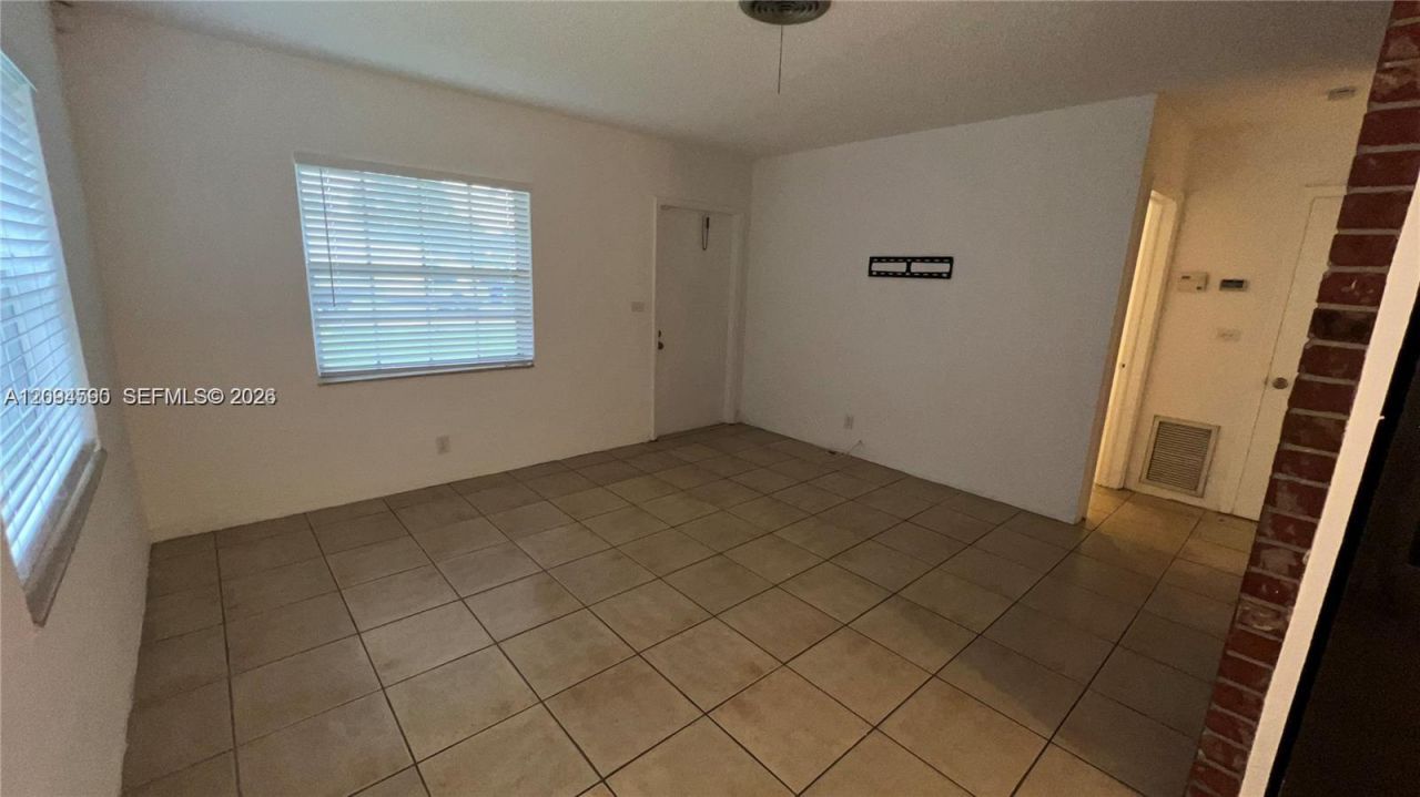 6021 SW 36th Ct #e & W, Miramar, FL 33023 Photo