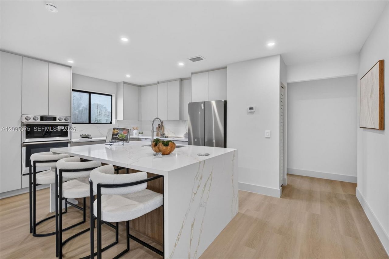 5349 Balsam Ter, Plantation, FL 33317 Photo