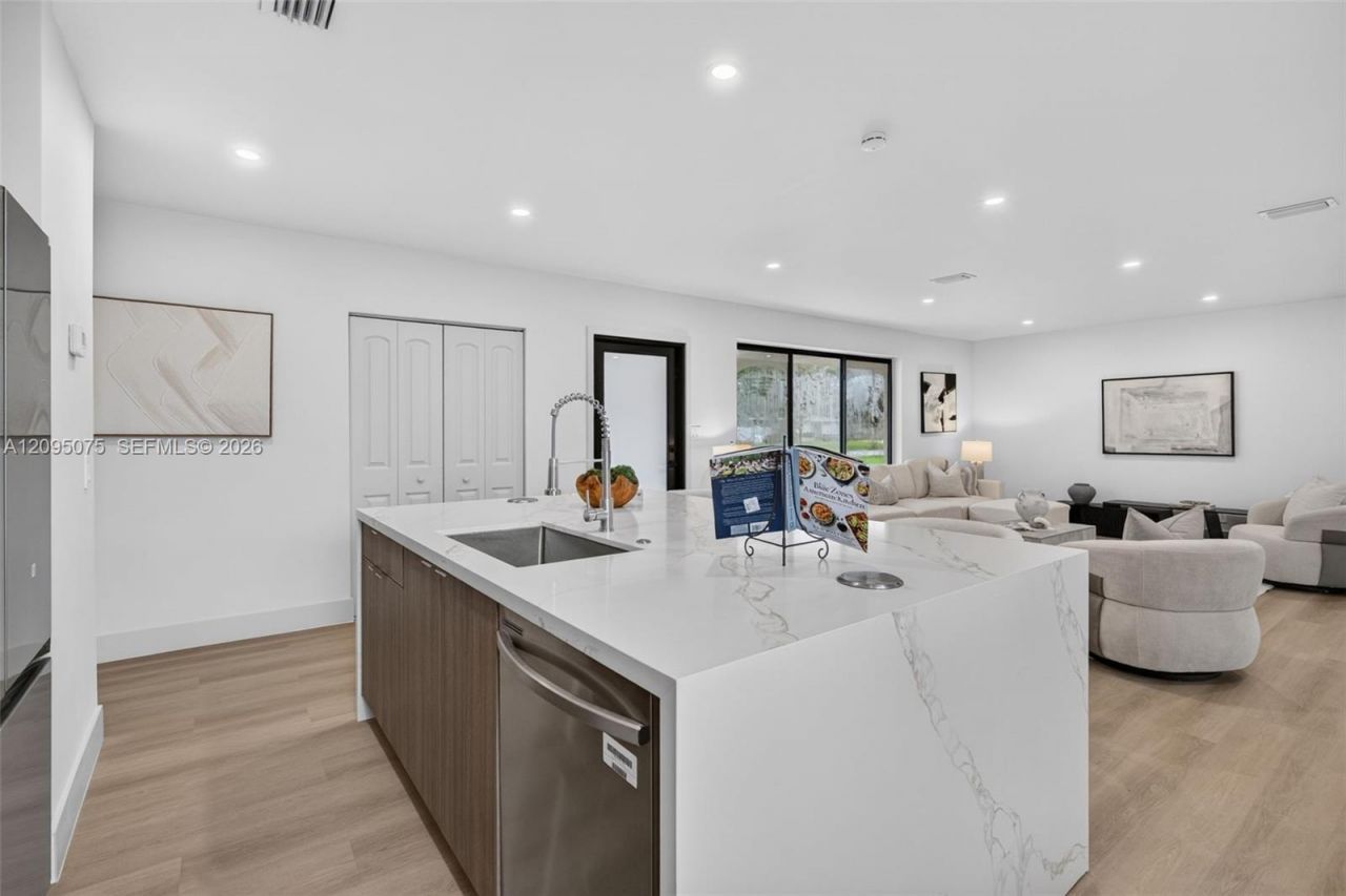 5349 Balsam Ter, Plantation, FL 33317 Photo