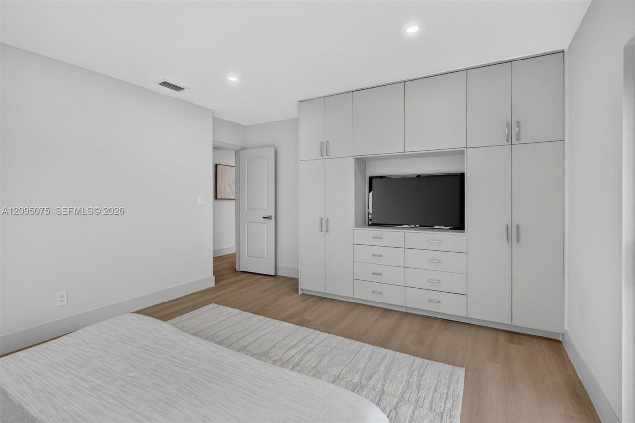 5349 Balsam Ter, Plantation, FL 33317 Photo