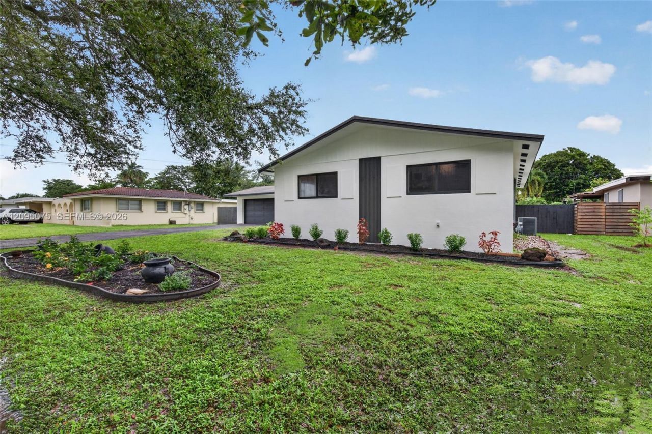 5349 Balsam Ter, Plantation, FL 33317 Photo