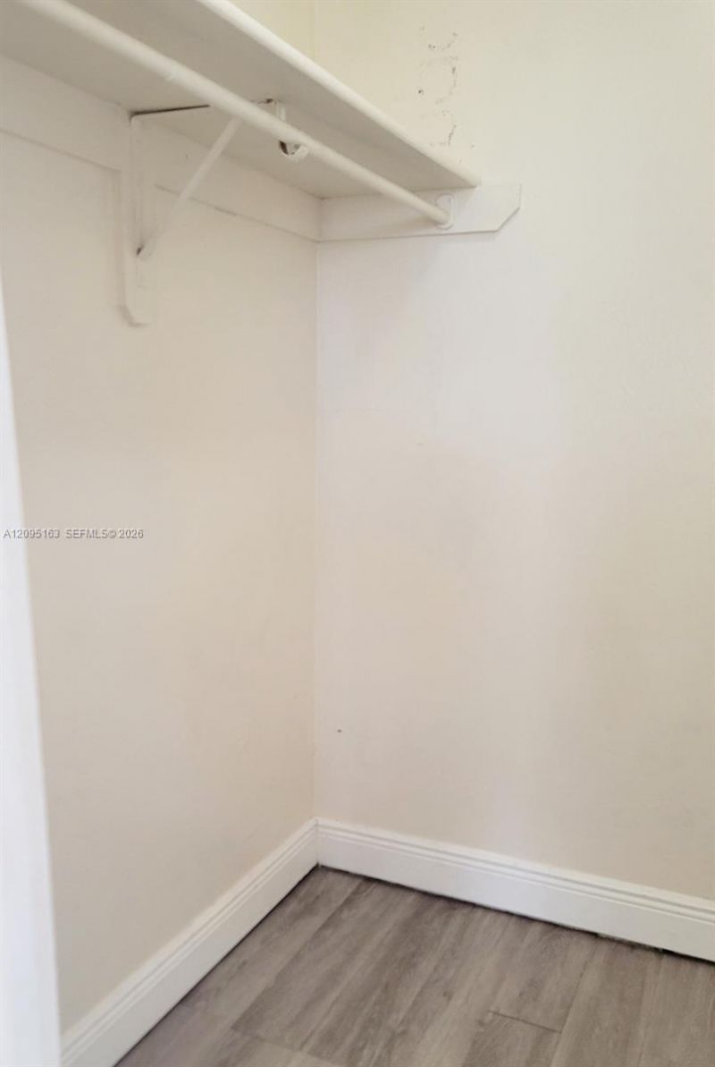 494 NW 165th St Rd , Unit C-602, Miami, FL 33169 Photo