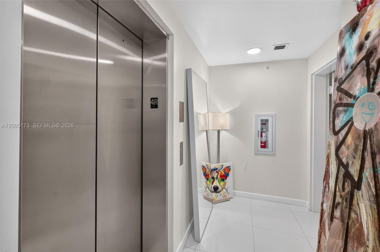720 NE 62nd St, Unit 412, Miami, FL 33138 Photo