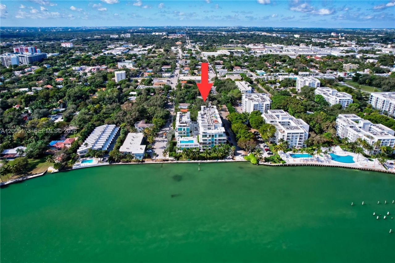 720 NE 62nd St, Unit 412, Miami, FL 33138 Photo