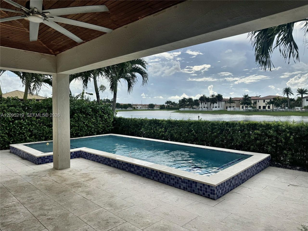 8818 W 33 Rd Ave, Hialeah, FL 33018 Photo