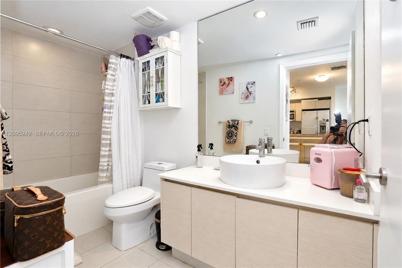 4250 Biscayne Blvd , Unit 1512, Miami, FL 33137 Photo