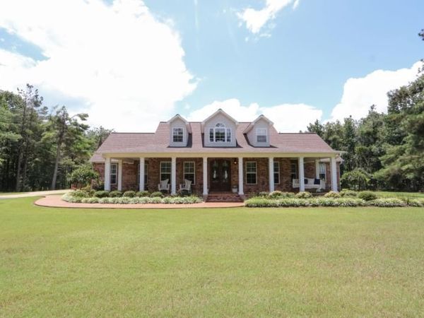 1450 County Road 704, Blue Mountain, MS 38610
