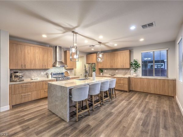 10331 Cider Mill Road , Las Vegas, NV 89135
