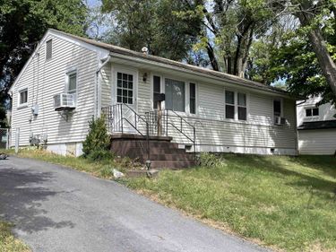 125 LINK RD, WAYNESBORO, VA 22980