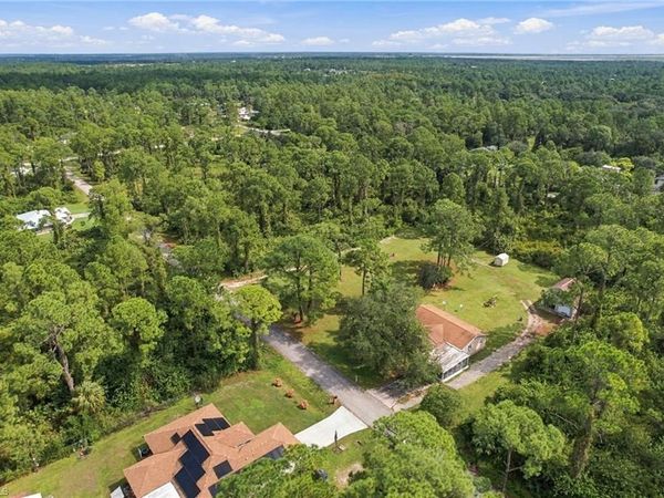 2008 Canton AVE, ALVA, FL 33920