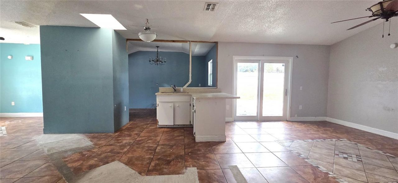 6012 Lake Ruth Drive E, Dundee, FL 33838 Photo