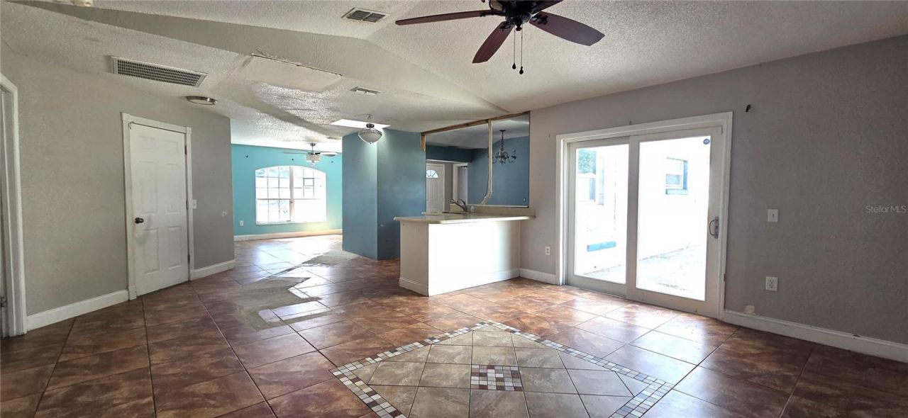 6012 Lake Ruth Drive E, Dundee, FL 33838 Photo