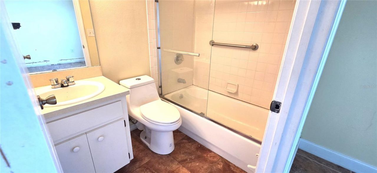 6012 Lake Ruth Drive E, Dundee, FL 33838 Photo