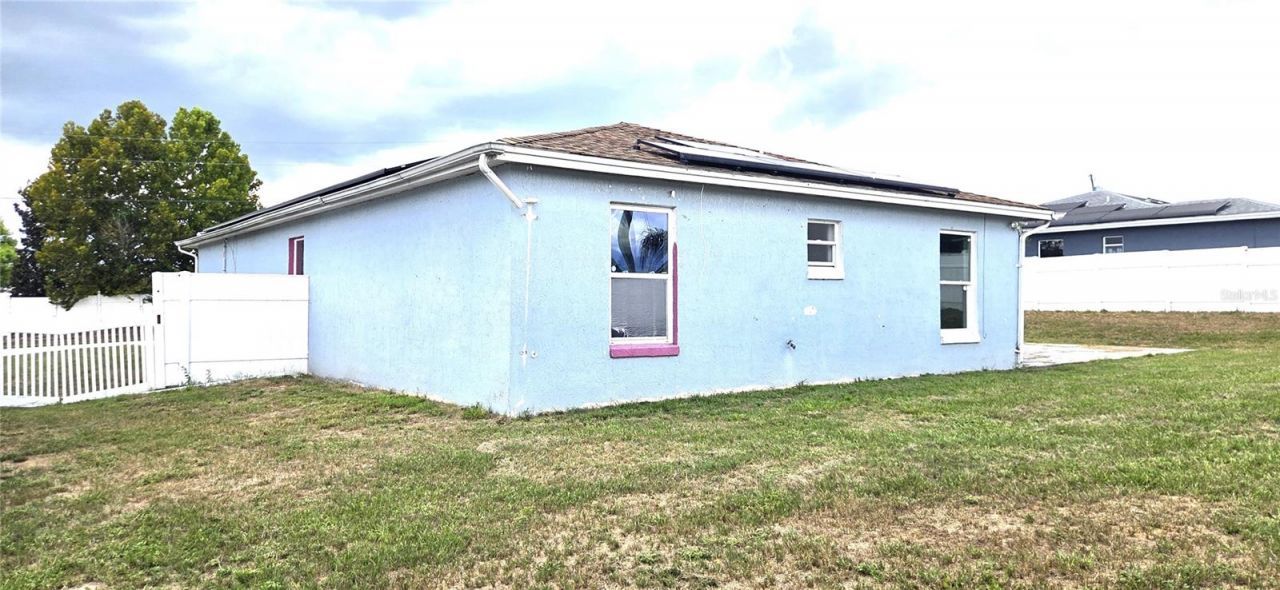 6012 Lake Ruth Drive E, Dundee, FL 33838 Photo