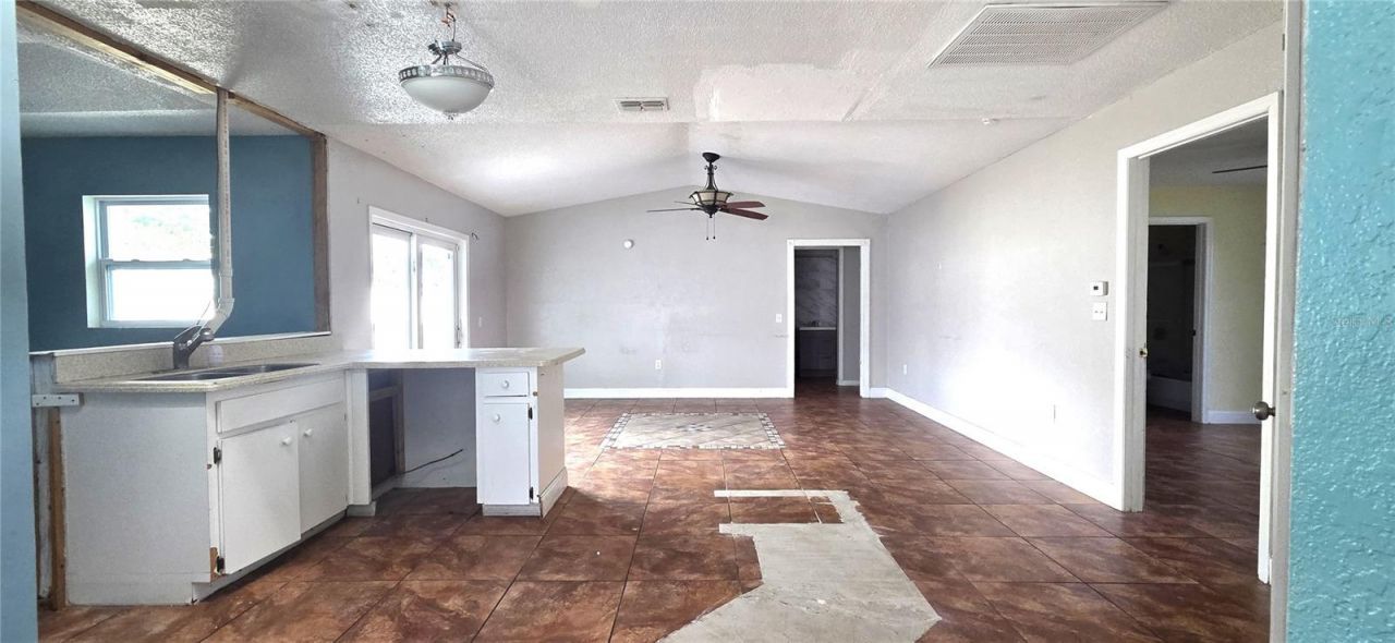 6012 Lake Ruth Drive E, Dundee, FL 33838 Photo