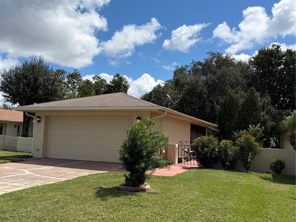 617 WEXFORD COURT , WINTER HAVEN, FL 33884