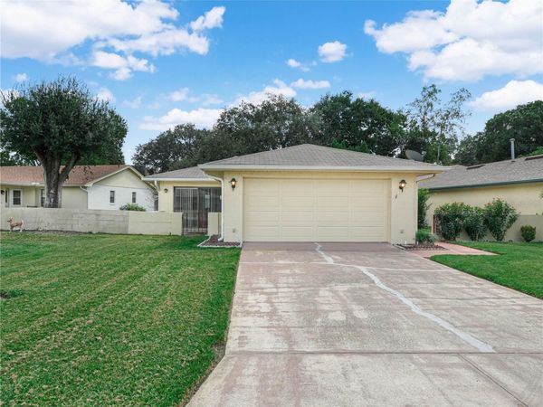 617 WEXFORD COURT , WINTER HAVEN, FL 33884