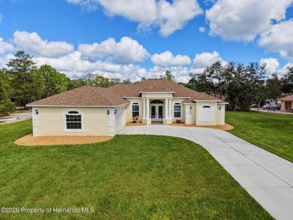 10389 MARVISTA COURT , WEEKI WACHEE, FL 34614