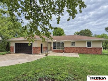 640 S Sherman Avenue, Cortland, NE 68331