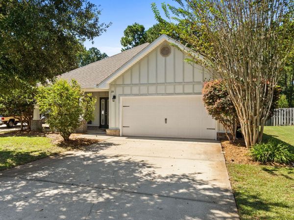 233 Whitman Way, Freeport, FL 32439