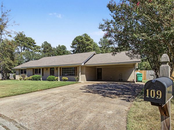 109 Eastwood Drive, Columbus, MS 39702