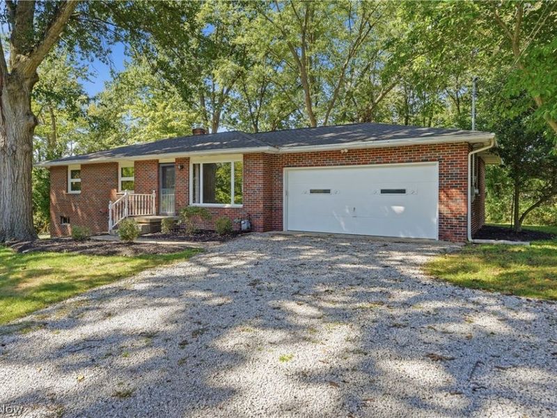 3844 Uncas Drive, Akron, OH 44319 Photo 1
