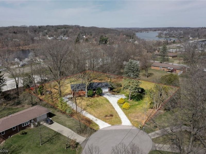 3844 Uncas Drive, Akron, OH 44319 Photo 2