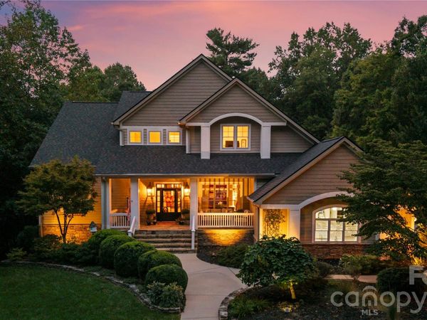 1637 Olmsted Drive, Asheville, NC 28803