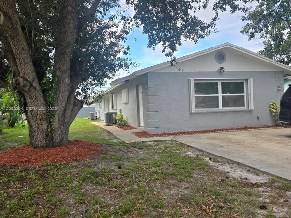 3369 SE Fairmont St, Unit 3369, Stuart, FL 34997