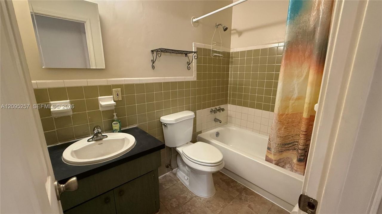 2400 SW 42nd Ave, Unit 6, Fort Lauderdale, FL 33317 Photo