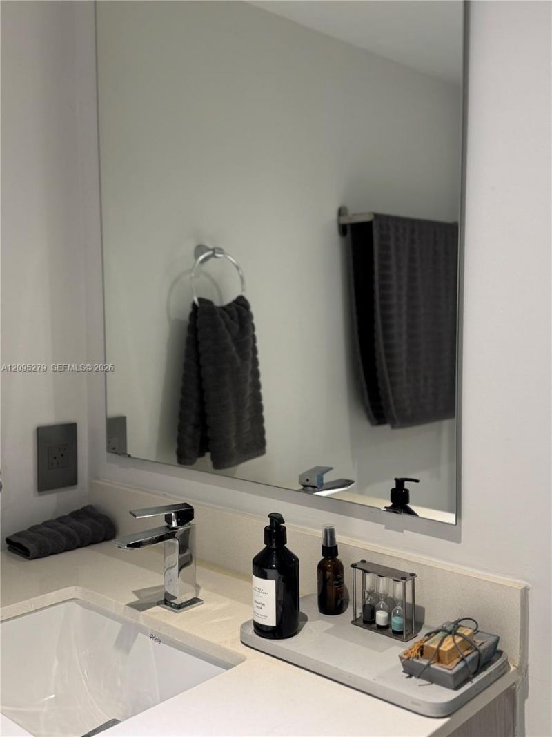 1133 102nd St, Unit 403, Bay Harbor Islands, FL 33154 Photo