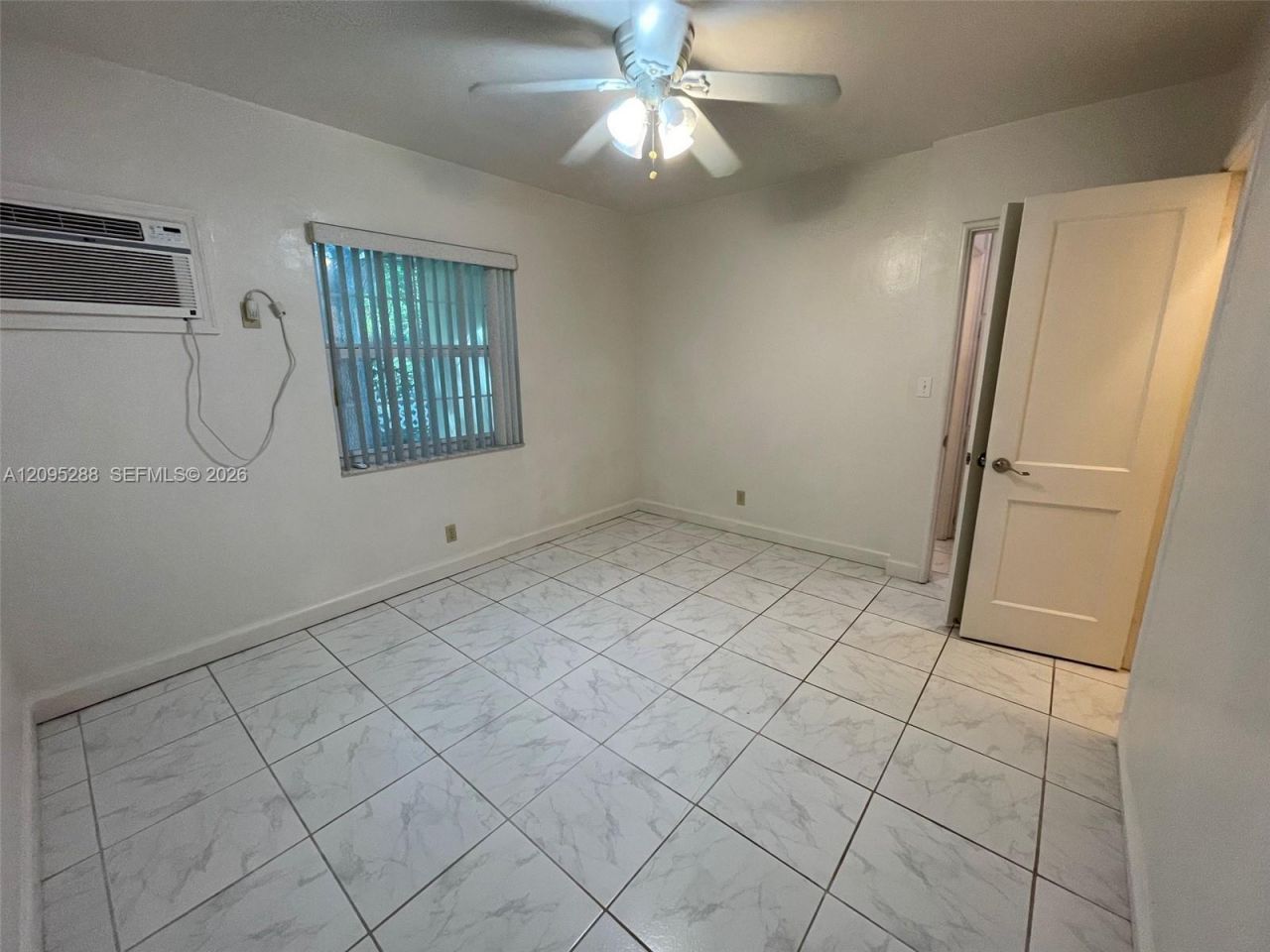 702 SE 16th St, Unit 702, Fort Lauderdale, FL 33316 Photo