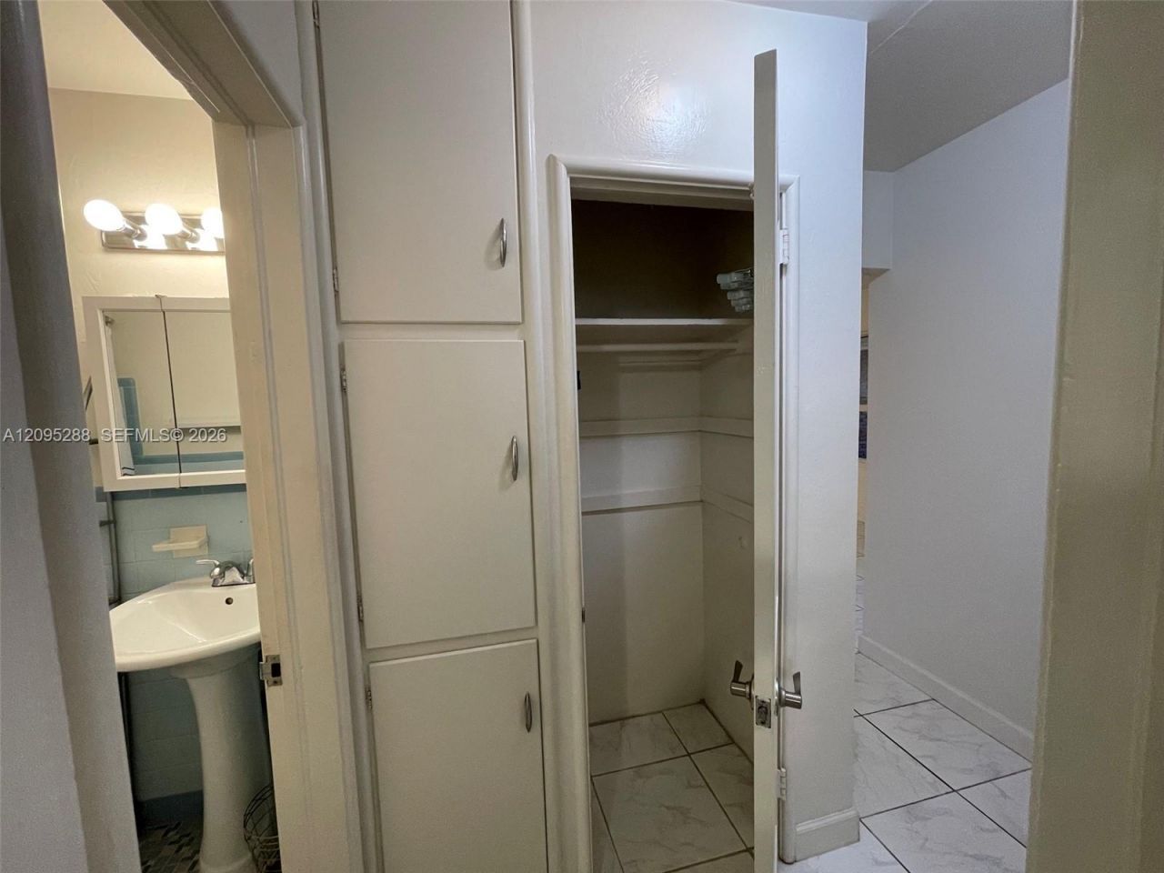 702 SE 16th St, Unit 702, Fort Lauderdale, FL 33316 Photo