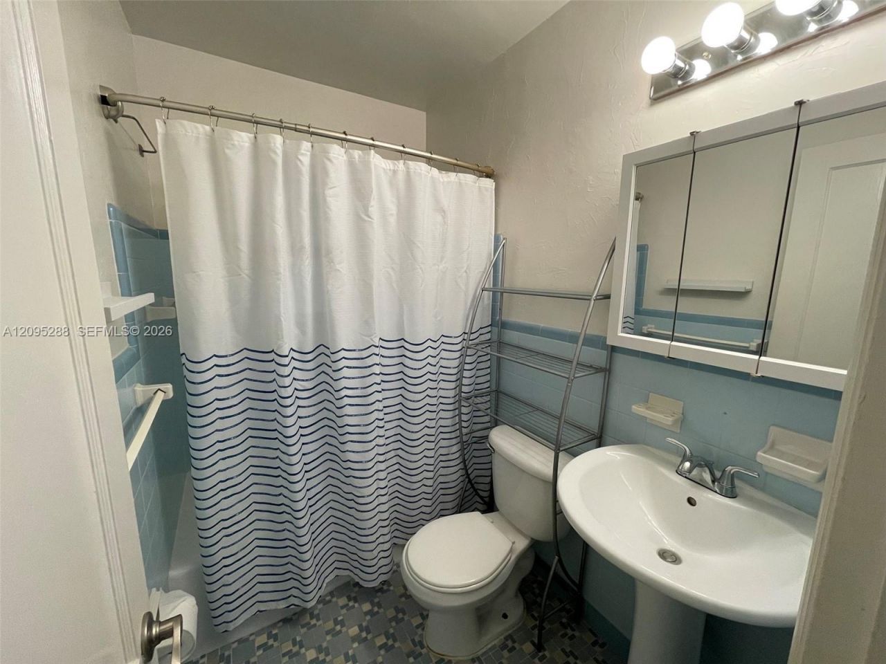 702 SE 16th St, Unit 702, Fort Lauderdale, FL 33316 Photo