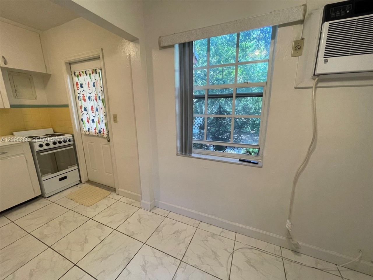 702 SE 16th St, Unit 702, Fort Lauderdale, FL 33316 Photo