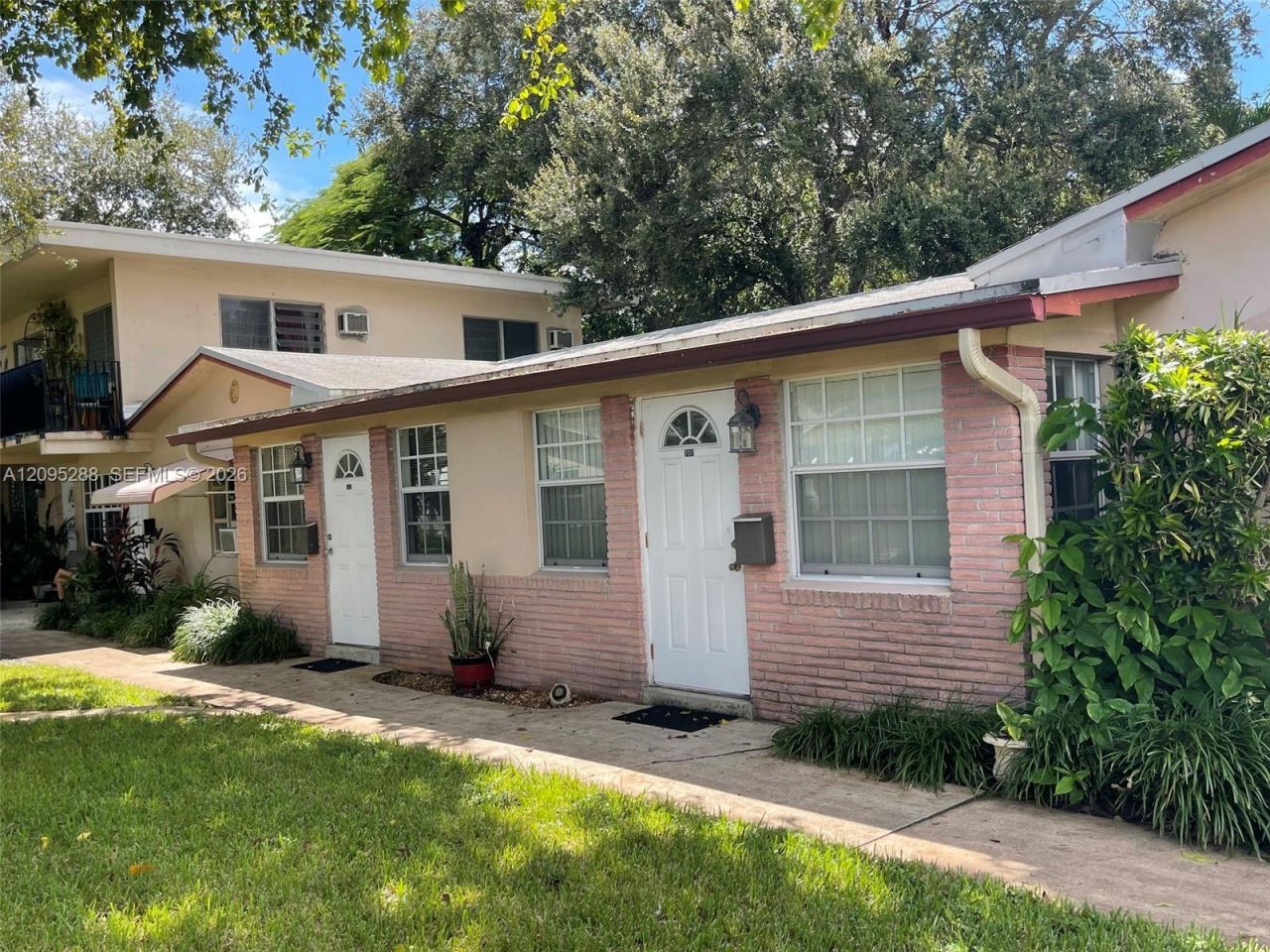 702 SE 16th St, Unit 702, Fort Lauderdale, FL 33316 Photo