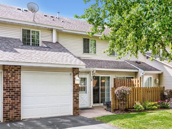 7026 19th Street N, Unit 12, Oakdale, MN 55128