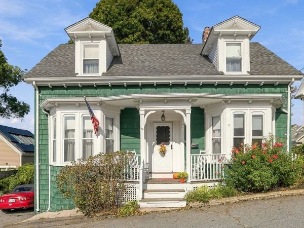 16 Churchill Place, Lynn, MA 01902