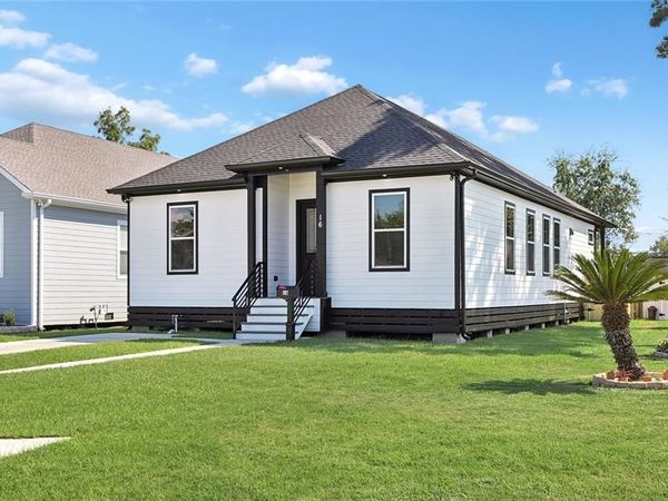 16 FAIRLANE Drive, Metairie, LA 70003
