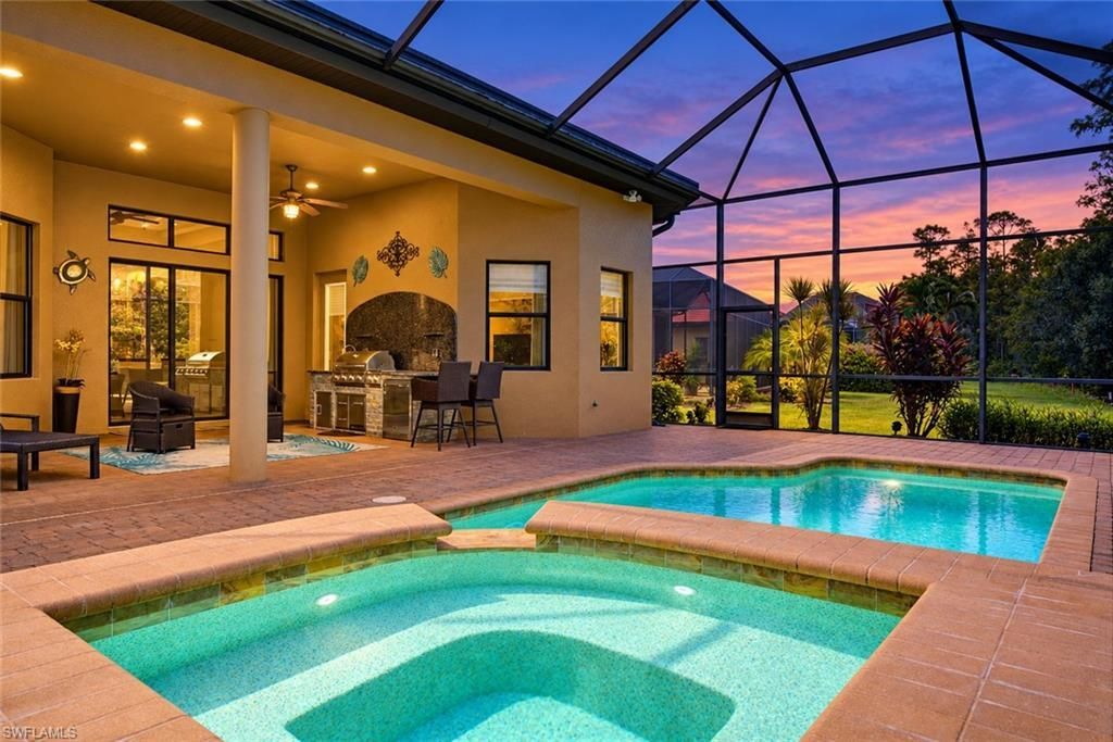 8677 Mercado Ct, Fort Myers, FL 33912 Main Photo