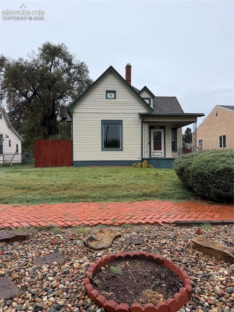 606 Smithland Avenue, La Junta, CO 81050 Main Photo